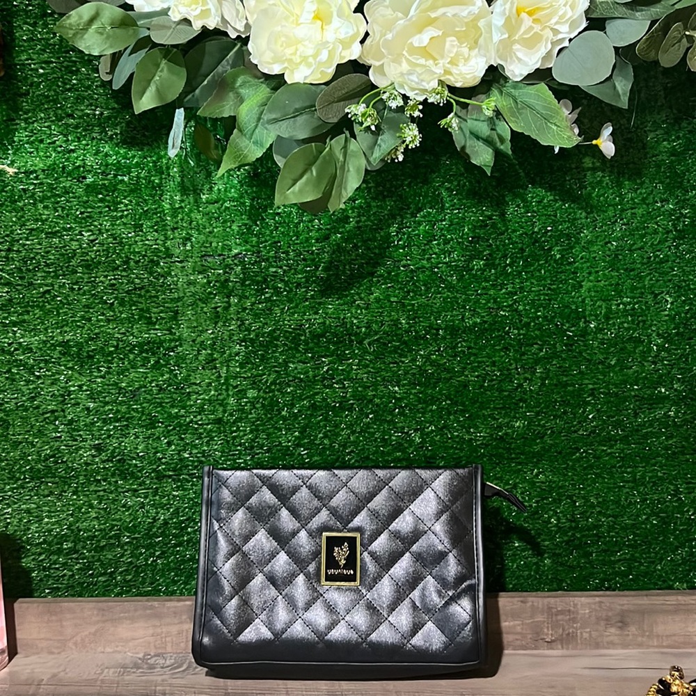Younique cosmetic bag